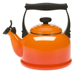 Le Creuset Tradition Fluitketel 2,1 Liter Staal Vulcanique 6 Le Creuset Tradition Fluitketel 2,1 Liter Staal Vulcanique -Big Green Egg 6836 27112 1