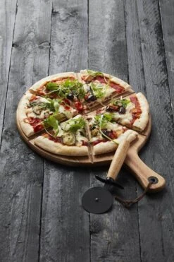 Point-Virgule Pizzames Met Serveerplank Uit Acaciahout -Big Green Egg 800x1200